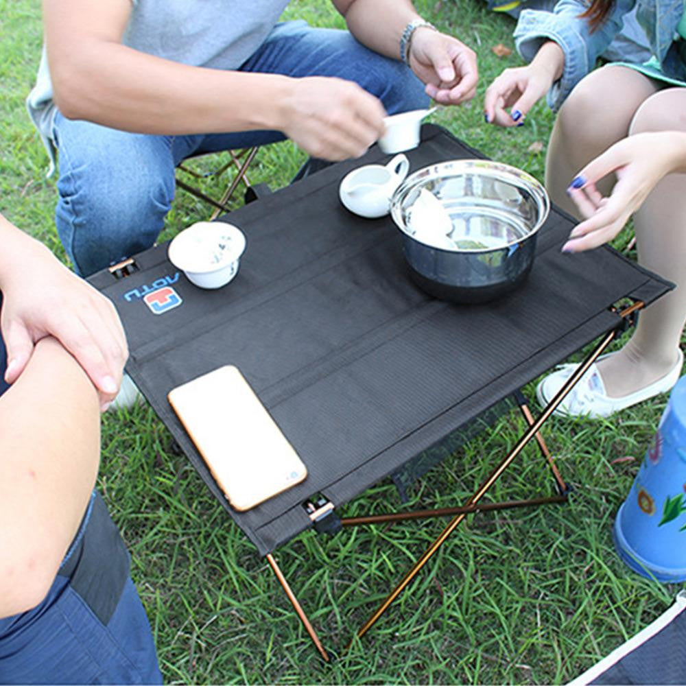 Portable picnic table